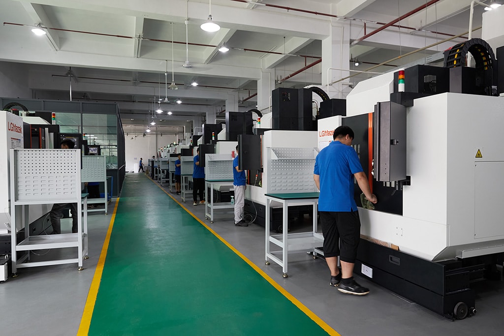 3 axis,4 axis, and 5 axis CNC Machining workshop of CNC Milling Service 